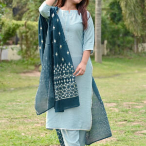 Grey Solid Silk Blend Straight Kurta With Palazzos & Dupatta